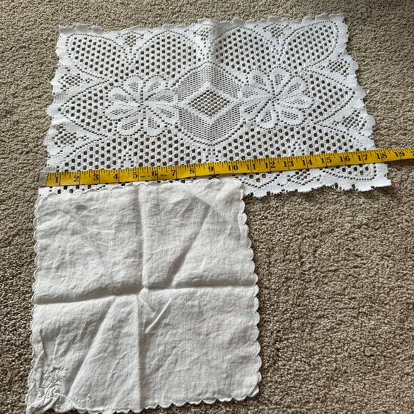 5 Piece LOT Vintage Handkerchiefs Doily Table Runner Crochet Coverlet Napkins - Picture 8 of 13